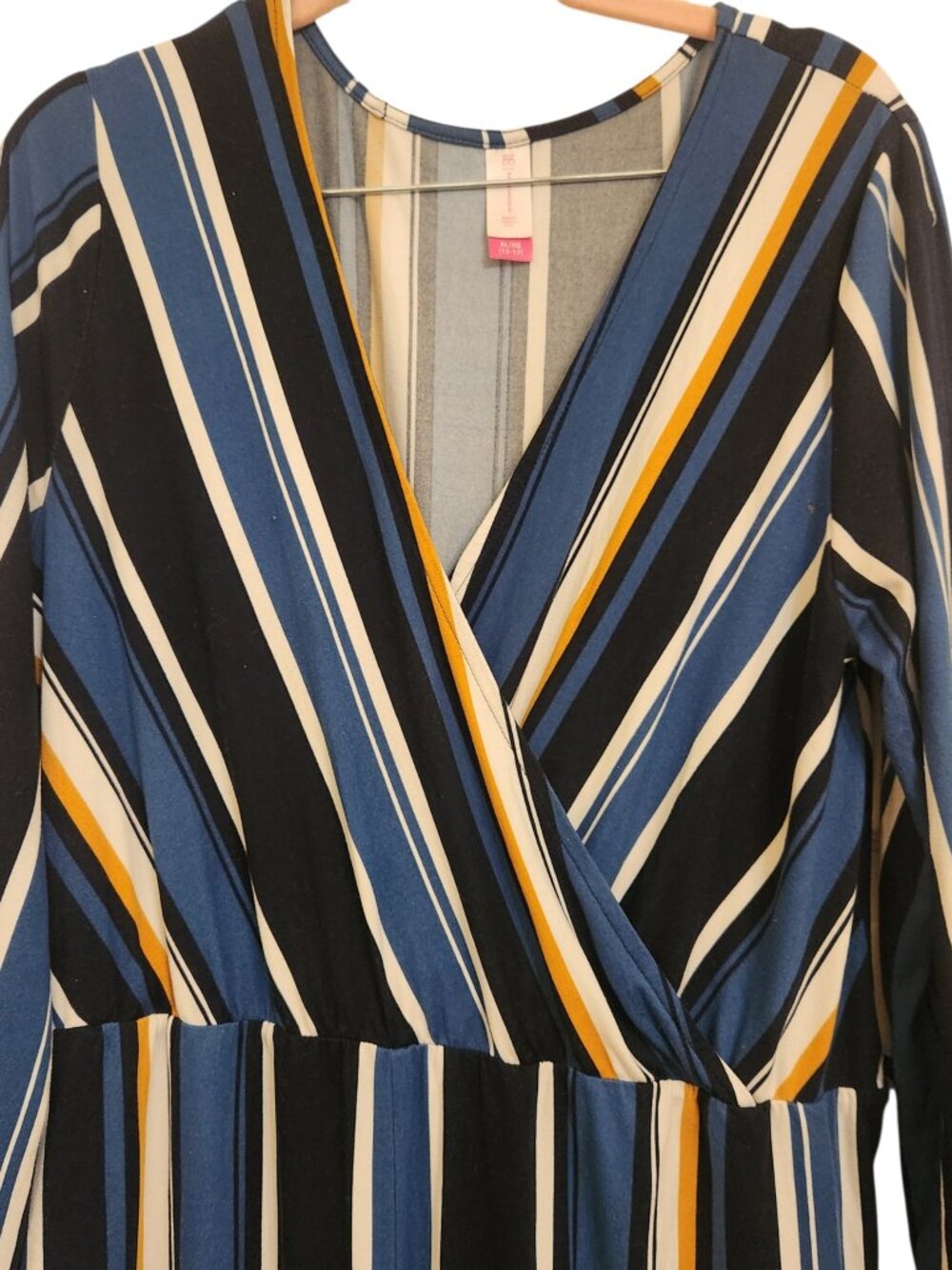 No Boundaries Cold Shoulder Striped Jumpsuit Size XL (15-17) - Picture 3 of 8